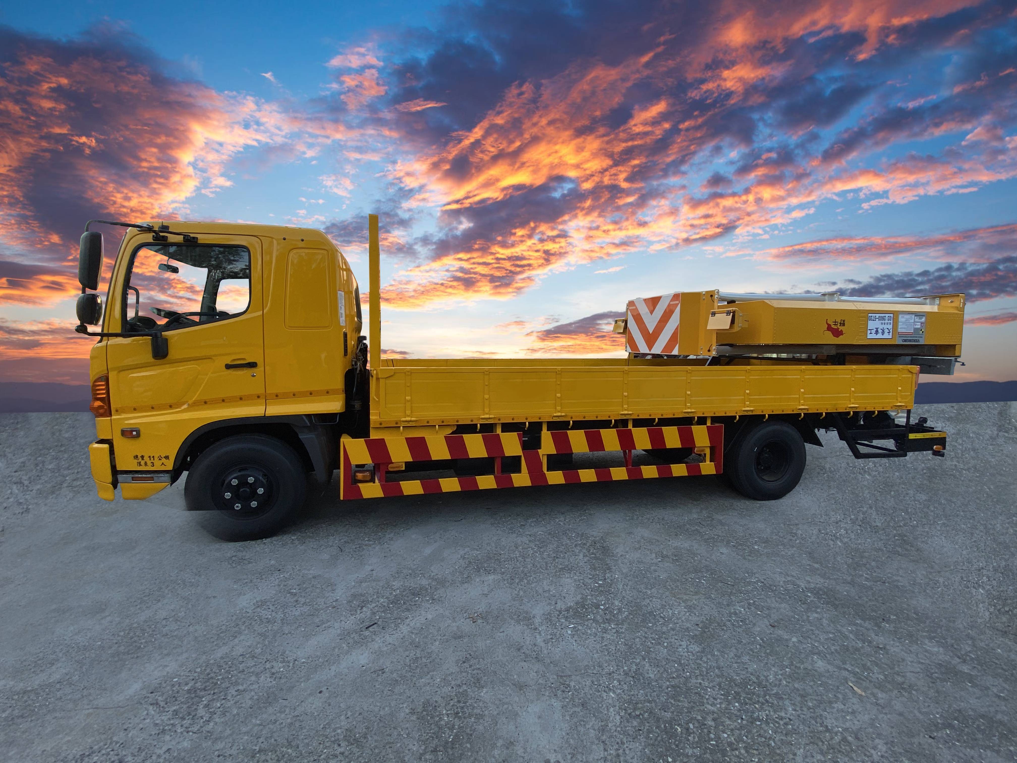 中型防撞車(緩撞車)TMA-US - 大來重工